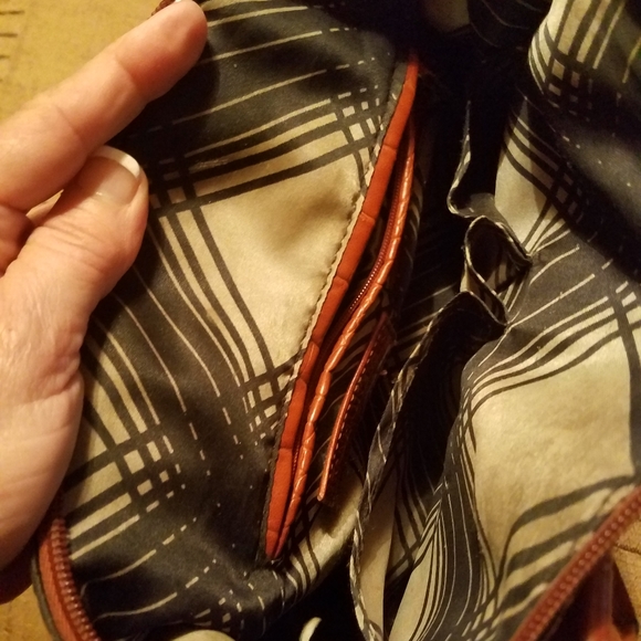 London Fog purse - Picture 5 of 6